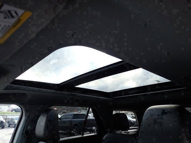 Used 2023 Ford Explorer XLT w/ Equipment Group 202A AWD/4WD image 12