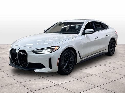 Used 2023 BMW i4 eDrive40 RWD image 1