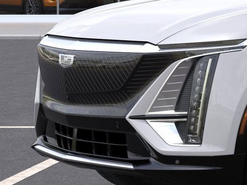 New 2025 Cadillac Lyriq Luxury image 13