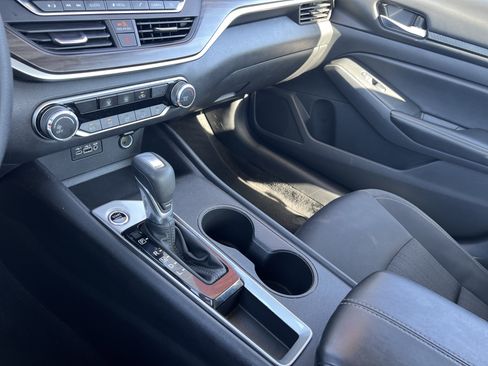 Certified 2025 Nissan Altima 2.5 SV FWD image 26