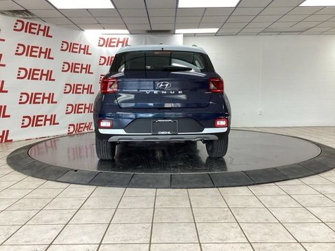 New 2026 Hyundai Venue SEL FWD image 6
