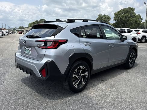 Used 2024 Subaru Crosstrek 2.0i Premium AWD/4WD image 5
