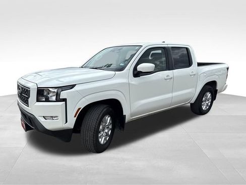 Certified 2024 Nissan Frontier SV w/ SV Convenience Package RWD image 4