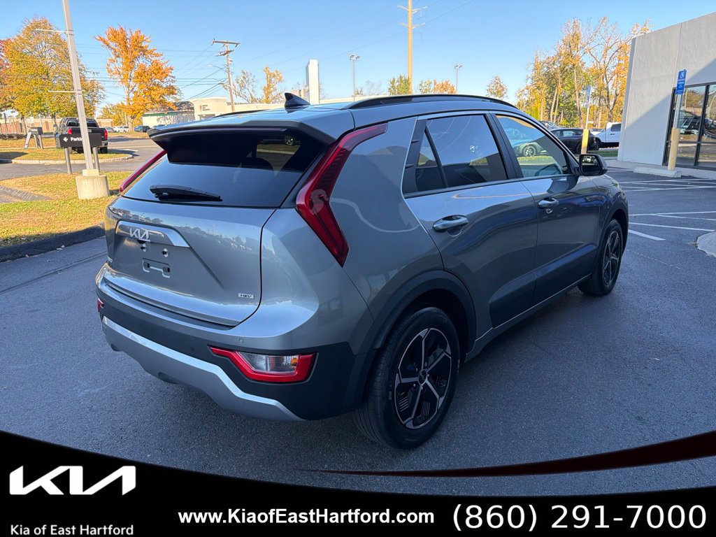 Certified 2023 Kia Niro EX FWD image 8