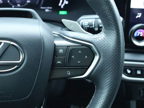 Used 2024 Lexus RX 500h F Sport image 23