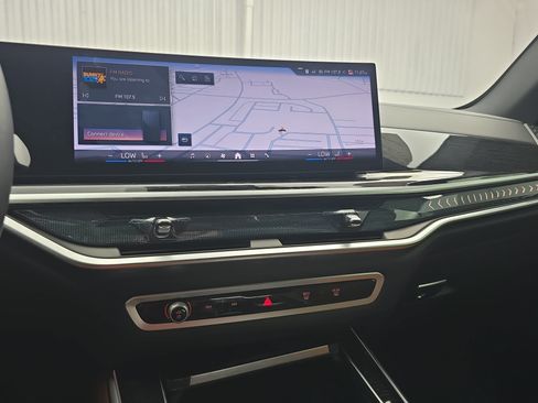 Used 2025 BMW X5 sDrive40i w/ M Sport Package RWD image 22
