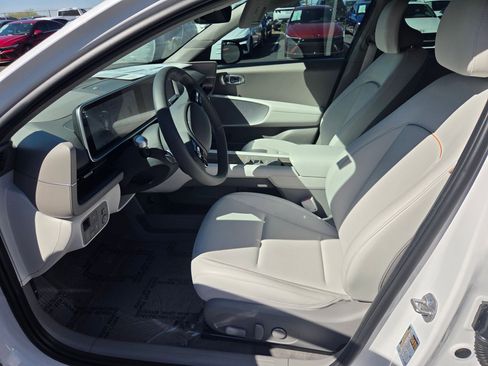New 2025 Hyundai Ioniq 6 SEL image 14