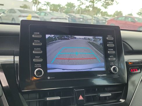 Used 2024 Toyota Camry SE image 27