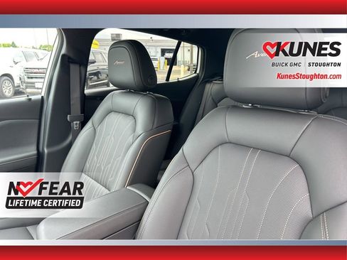 New 2025 Buick Envista Avenir image 29