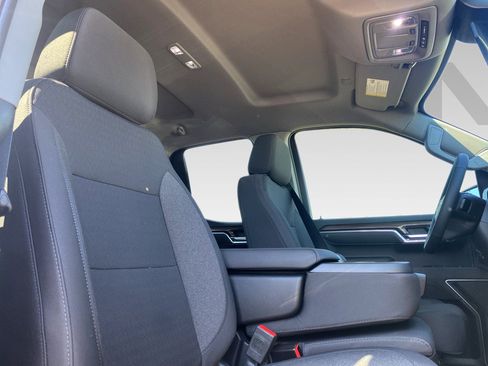 New 2025 Chevrolet Silverado 1500 LT image 9