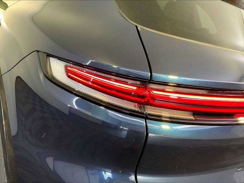 New 2026 Porsche Cayenne image 18