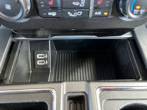 Used 2020 Ford F150 XLT w/ Equipment Group 302A Luxury image 38