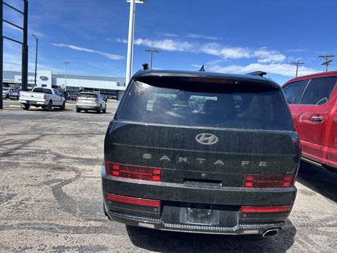Used 2024 Hyundai Santa Fe Calligraphy AWD/4WD image 4