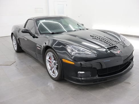 Used 2008 Chevrolet Corvette Z06 w/ Preferred Equipment Group RWD image 2