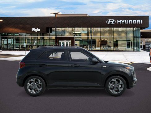 New 2026 Hyundai Venue SEL FWD image 7