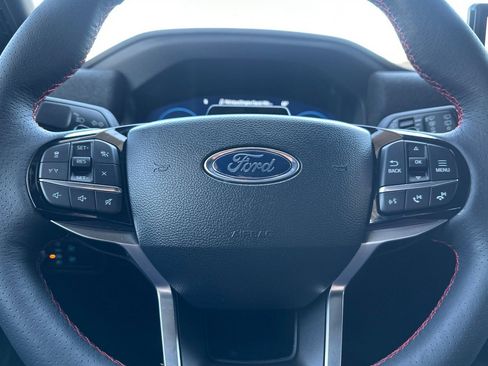 Used 2025 Ford Explorer ST image 25