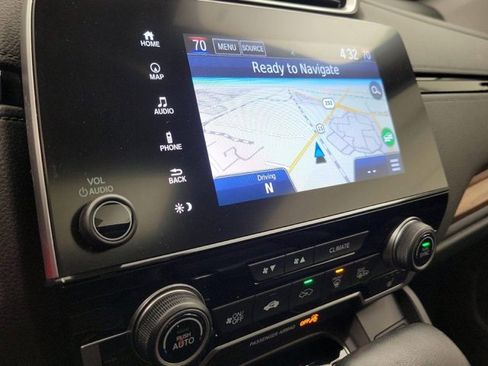 Used 2017 Honda CR-V Touring image 3