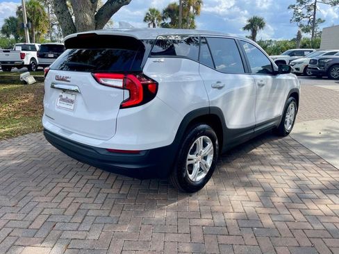 Used 2024 GMC Terrain SLE FWD image 6