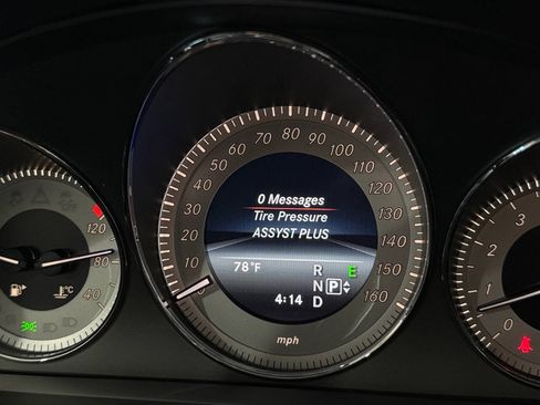 Used 2015 Mercedes-Benz GLK 350 4MATIC image 29
