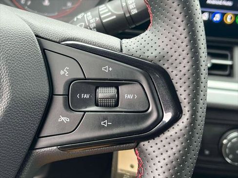 Used 2024 Chevrolet Trax RS w/ Driver Confidence Package image 20