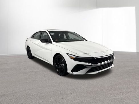 New 2026 Hyundai Elantra SEL Sport Premium FWD image 2