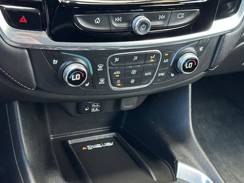 Used 2022 Chevrolet Traverse Premier w/ Redline Edition AWD/4WD image 20