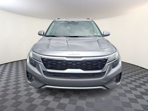 Used 2022 Kia Seltos EX AWD/4WD image 2