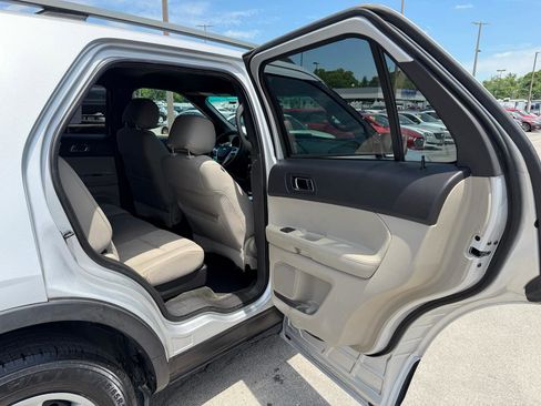 Used 2014 Ford Explorer FWD image 10