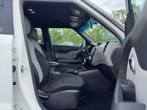 Used 2016 Kia Soul + w/ Eco Package FWD image 15