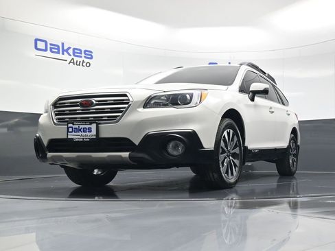 Used 2017 Subaru Outback 3.6R Limited image 43