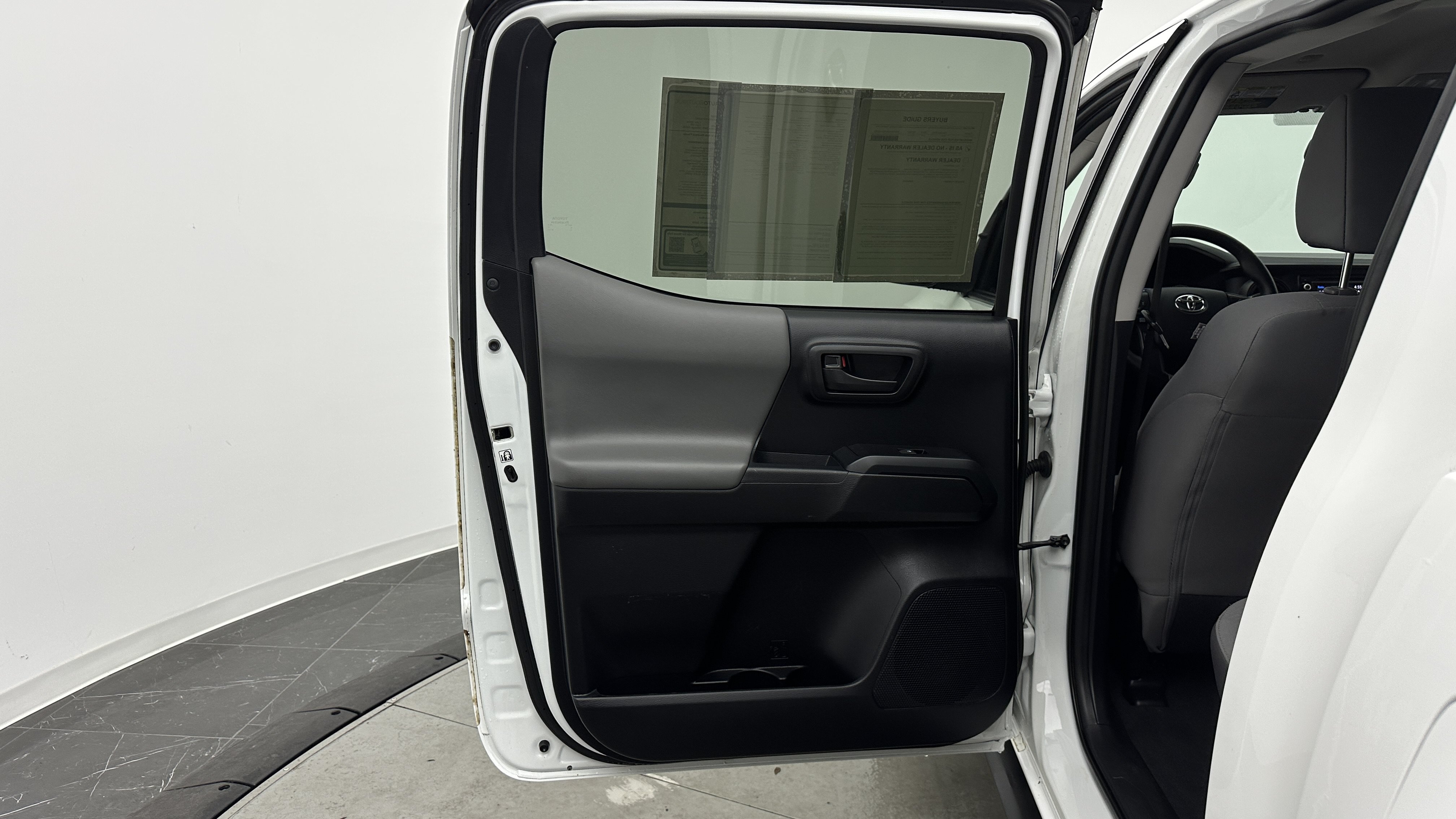 Used 2019 Toyota Tacoma SR w/ SR Convenience Package RWD image 22