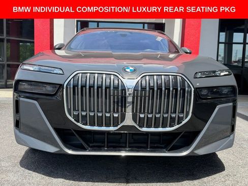 Used 2023 BMW 760i xDrive w/ Executive Package AWD/4WD image 2