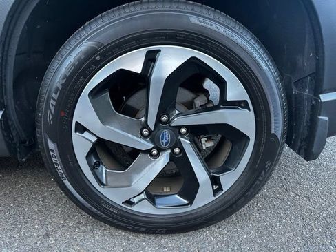Certified 2024 Subaru Forester Touring AWD/4WD image 38