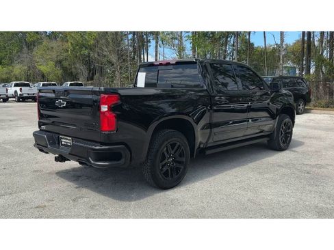 Certified 2025 Chevrolet Silverado 1500 High Country w/ Midnight Edition image 8