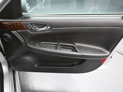 Used 2013 Chevrolet Impala LT w/ LT Sunroof Package image 35