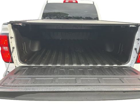 Used 2018 Chevrolet Silverado 1500 LT w/ All Star Edition image 7