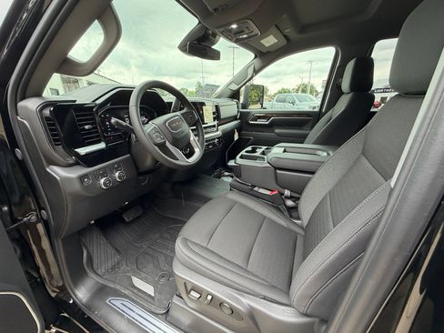 New 2026 GMC Sierra 2500 SLE w/ SLE Value Package; AWD/4WD image 10