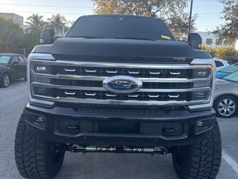 Used 2025 Ford F250 Platinum image 2