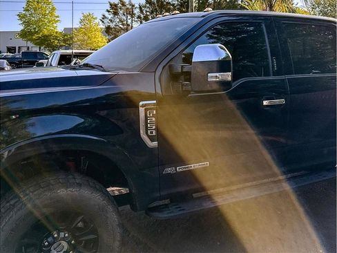 Used 2021 Ford F250 XLT w/ Tremor Off-Road Package AWD/4WD image 4