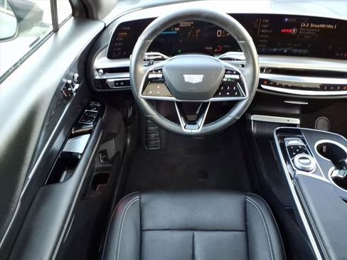 Certified 2024 Cadillac Lyriq Luxury image 16