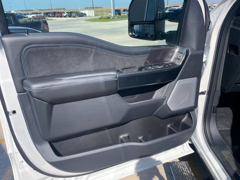 New 2026 Ford F350 Platinum w/ FX4 Off-Road Package image 14