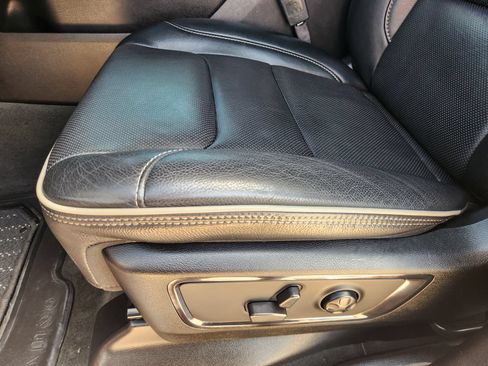 Used 2022 RAM 1500 Limited w/ Body-Colour Bumper Group AWD/4WD image 25
