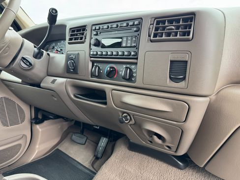 Used 2001 Ford F350 Lariat image 72