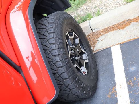Used 2021 Jeep Gladiator Rubicon AWD/4WD image 10