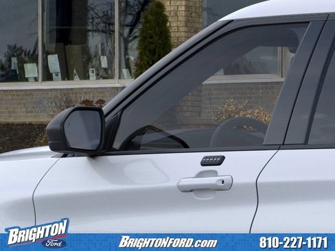 Used 2026 Ford Explorer Active w/ Active Comfort Package AWD/4WD image 21