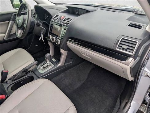 Used 2017 Subaru Forester 2.5i Limited AWD/4WD image 21