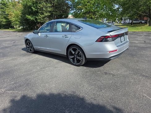Used 2024 Honda Accord Sport image 5