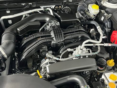 Used 2025 Subaru Outback Premium image 33