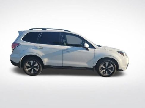 Used 2017 Subaru Forester 2.5i Limited w/ Protection Package #2 AWD/4WD image 8