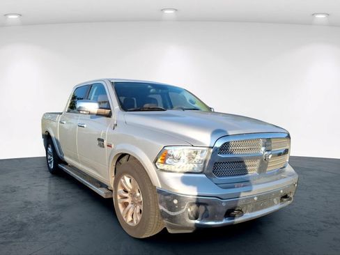 Used 2017 RAM 1500 Laramie Longhorn RWD image 11